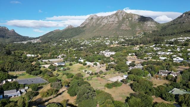 8 Bedroom Property for Sale in Hout Bay Western Cape